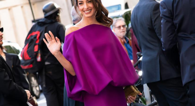 Amal Clooney lila miniruhája vitte a prímet New Yorkban – így hódít most a modern elegancia