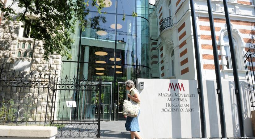 Vitairatban tett javaslatot a képzőművészeti intézményrendszer jövőjéről öt művészeti szakember, a tervekről Mélyi József művészettörténészt kérdeztük