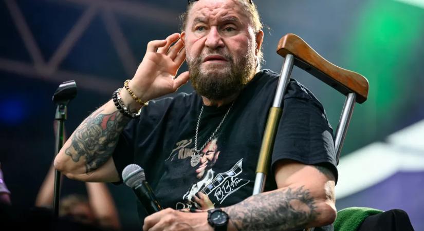 „Nem azért kaptam, mert fideszes vagyok” – Deák Bill Gyula reagált a Telexnek a 100 millió forintos NKA-támogatásra