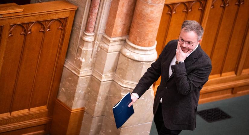 Orbán Balázs: Mindannyian bűnhődünk, egyikünket sem jutalmazza az élet
