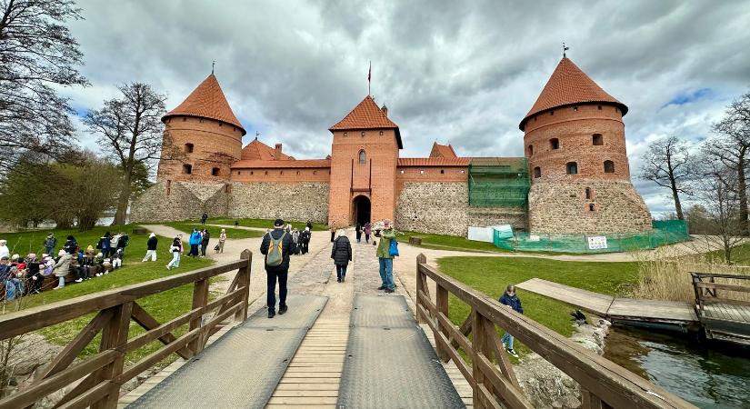 Egynapos túra Vilniusból, amit nem felejtesz: a sötét múlt és a mesebeli vár nyomában