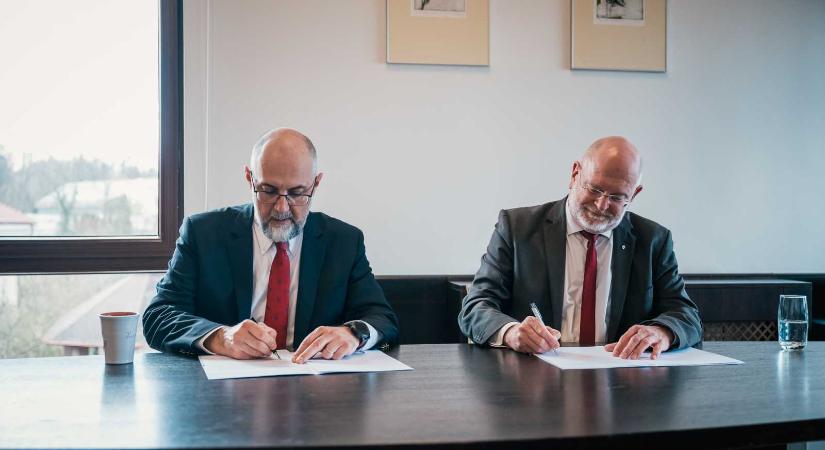 Zakariás Zoltán hátat fordított a magyar összefogás frakciójának