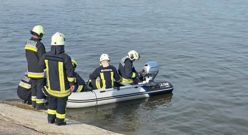 Holttestet emeltek ki a Dunából Szigetújfalunál