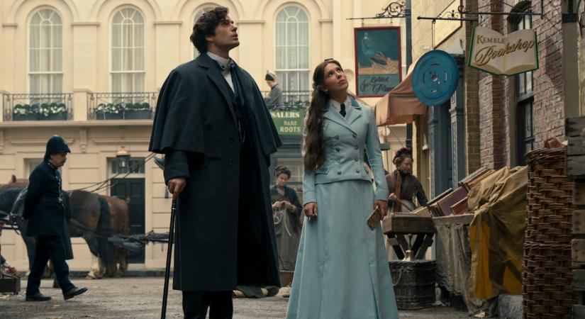 Enola Holmes 3: Befutottak az első fotók, már azt is tudni, mikortól nézheted a Netflixen!