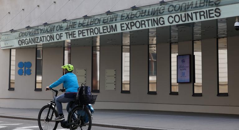 Az Egyesült Arab Emírségek kilép az OPEC-ből az iráni háború árnyékában