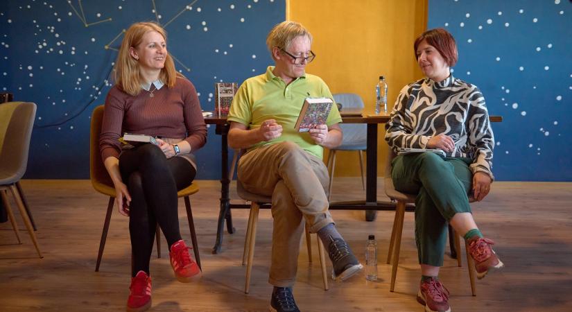 Háy Jánostól akart írni tanulni, hát megszervezte – Szeretettel Erdélyből