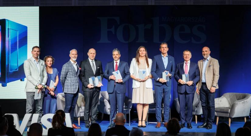 Csányi Péter lett a fődíjas a Forbes és a Visa banki díjátadóján