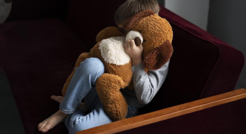 Szexuális visszaélések: egyre nagyobb veszélyben a gyerekek