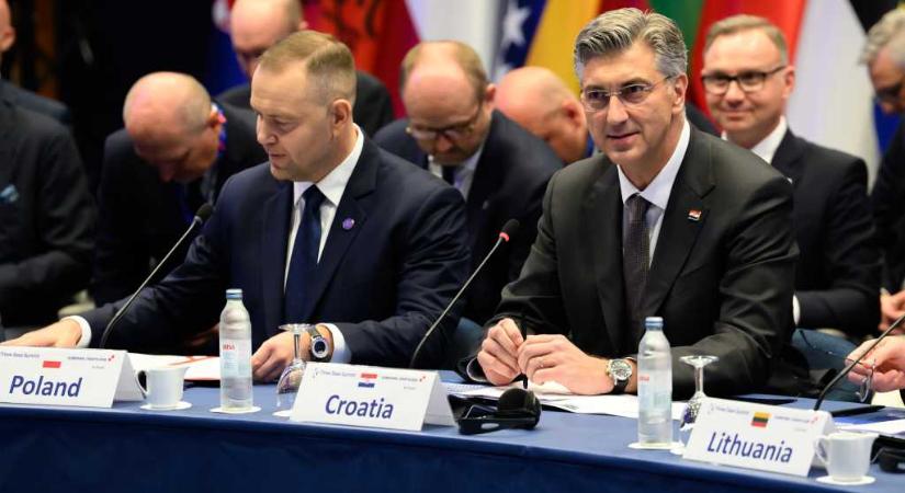 A Három Tenger Kezdeményezés a jelenlegi geopolitikai helyzetben nélkülözhetetlen