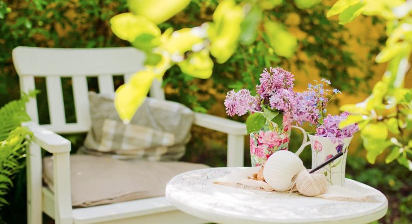 Kerti fabútorok felkészítése a szezonra