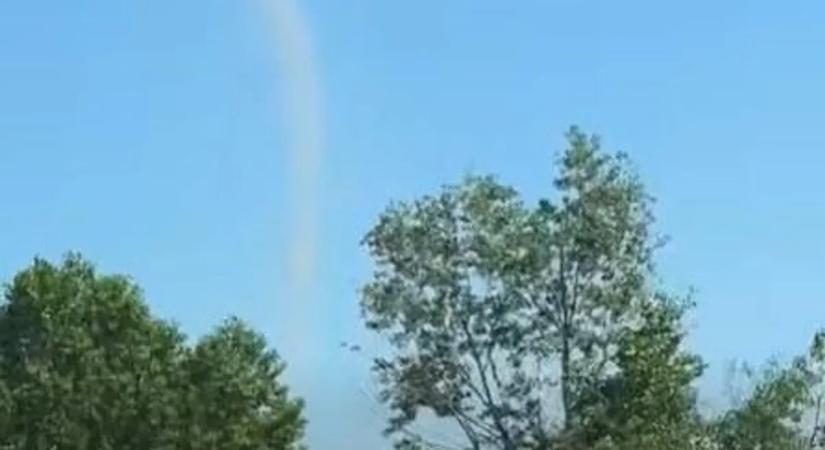 „Kis ország, kis tornádó”: látványos forgószelet kaptak lencsevégre Magyarországon – videó