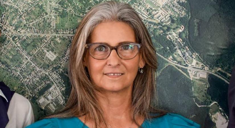 Már nem dolgozik Piliscsabán a Magyar Pétert a Fidesz eredményvárója után szidalmazó jegyző