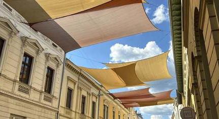 BIOKOM: Ingyenes parkolás és módosult ügyfélfogadás a május 1-jei hosszú hétvégén