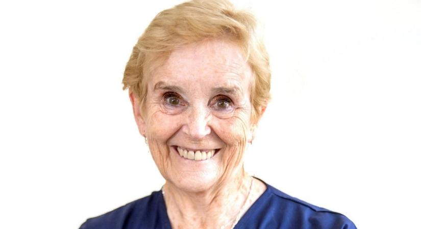 A világ egyik legjobb ápolója lett a 80 éves Sylvie, aki heti 60 órát dolgozik: „Ugyanolyan jól érzem magam, mint 30 éves koromban”