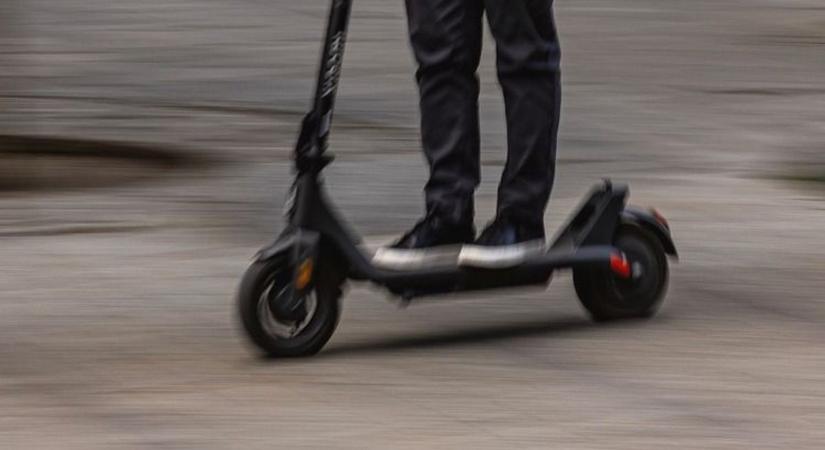 11 éves fiú vágódott a betonnak Borsodban, videón a csúnya baleset