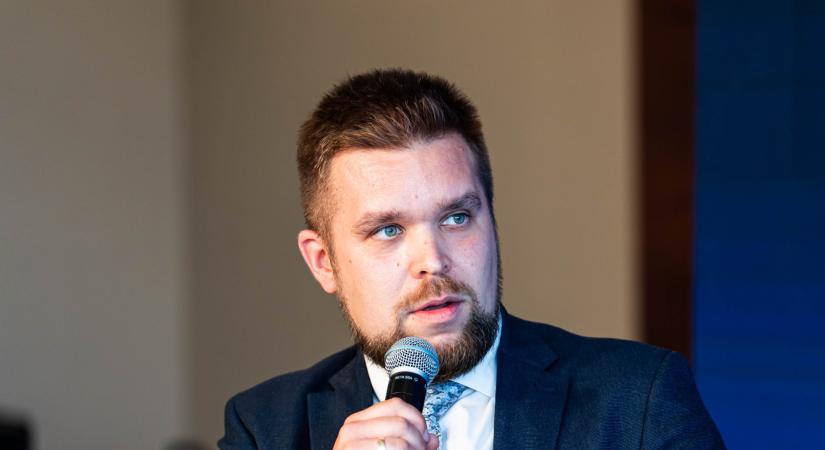 Váratlan fordulat a győri lakáskassza-ügyben: kiszálltak a nyomozók a polgármesteri hivatalhoz