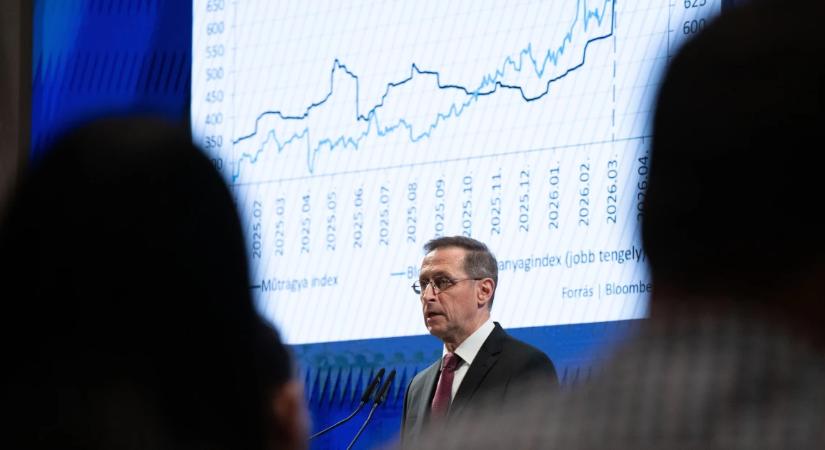 Sajtótájékoztatót tartott a kamatdöntésről Varga Mihály, mire erős menetelésbe kezdett a forint. Mutatjuk, miket mondott