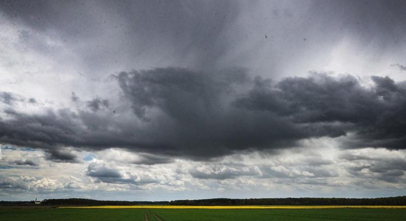 Hiába vártuk a meleget? Megérkezett a friss előrejelzés a holnapi napra