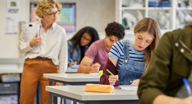Hat nap szünet plusz érettségi