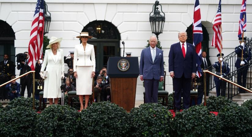 Királyi pompával fogadták III. Károlyt Washingtonban – képek