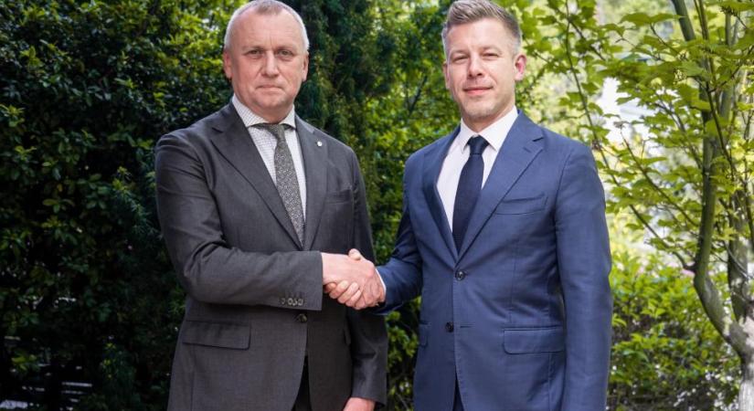 Magyar találkozót kezdeményez Zelenszkijjel