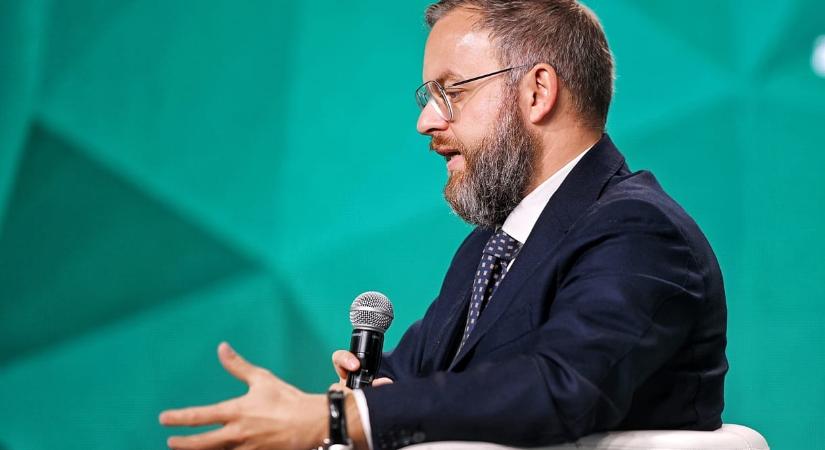 Orbán Balázs addig keverte Brüsszelt az Európai Unióval, hogy júliustól a helyszínen tanulhatja meg, mi a különbség