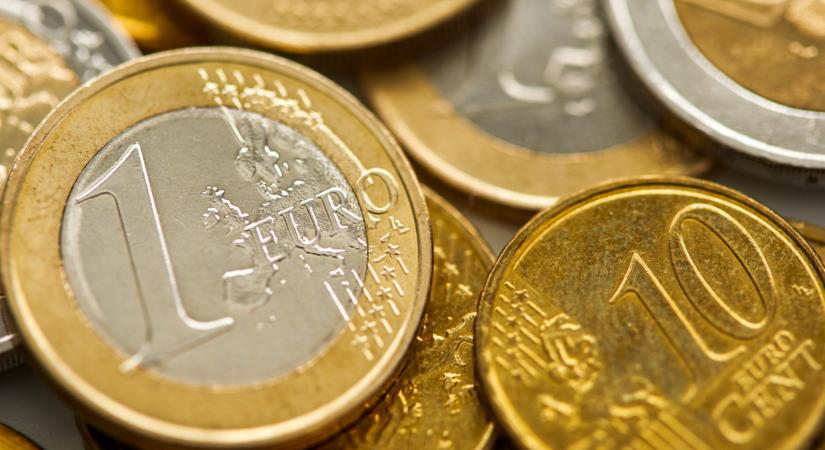 Jó hír a devizapiacon: estére erősödött a forint