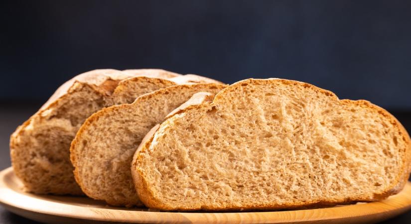 5 perces péktrükk: így lesz újra friss a száraz kenyér