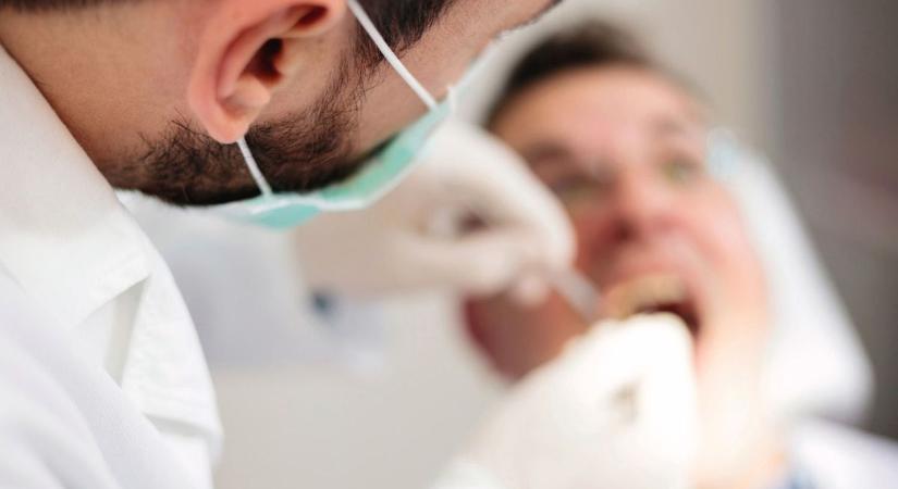 El kell hagynia az országot a jászkunsági település fogorvosának – ki veszi át a praxisát?