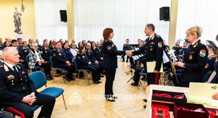 Kitüntették a hősöket: Komárom-Esztergom tűzoltói országos elismerést kaptak