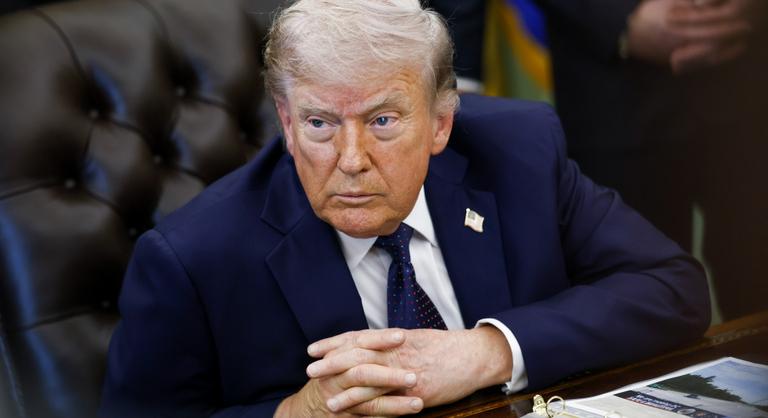 Donald Trump szerint az összeomlás állapotába került Irán