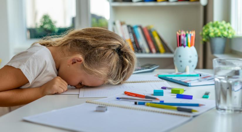 Hatalmas áttörés az amerikai kutatóktól: a mesterséges intelligencia évekkel hamarabb kiszúrja ezt a gyakori gyermekkori zavart