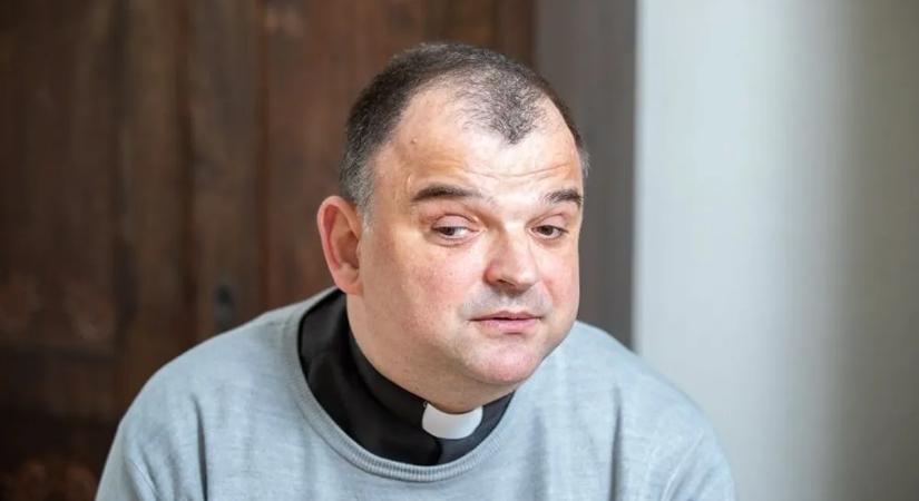 Hogyan lehetséges az, hogy egy tiszás katolikus esperes a Pride betiltását sajnálva támadja a Fideszt?