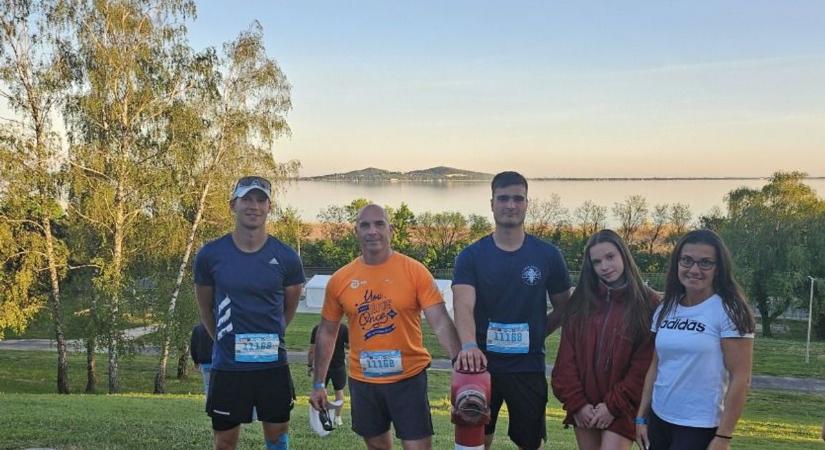 Körbefutották a Balatont a somogyi tűzoltók – fotó