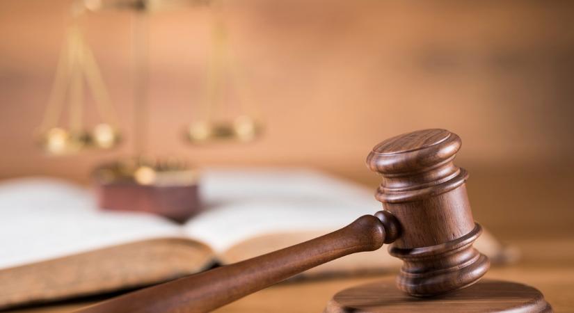 Életfogytiglani börtönre ítélték a Farkasokkal táncoló sztárját