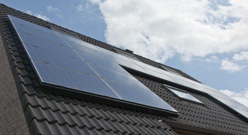 A jó időben teljesen felborult az árampiac Magyarországon: volt hogy azért fizettek, hogy valaki átvegye az energiát