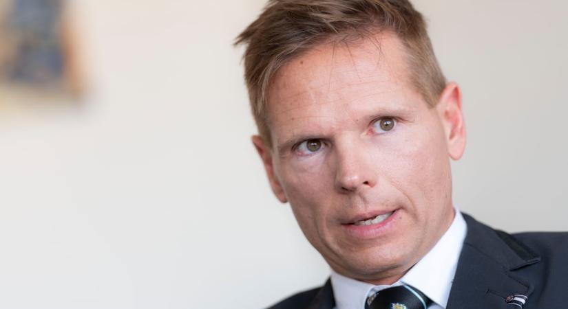 Újabb fővárosi bizottság jutott arra, hogy távoznia kellene Budapesti Közművek vezérigazgatójának