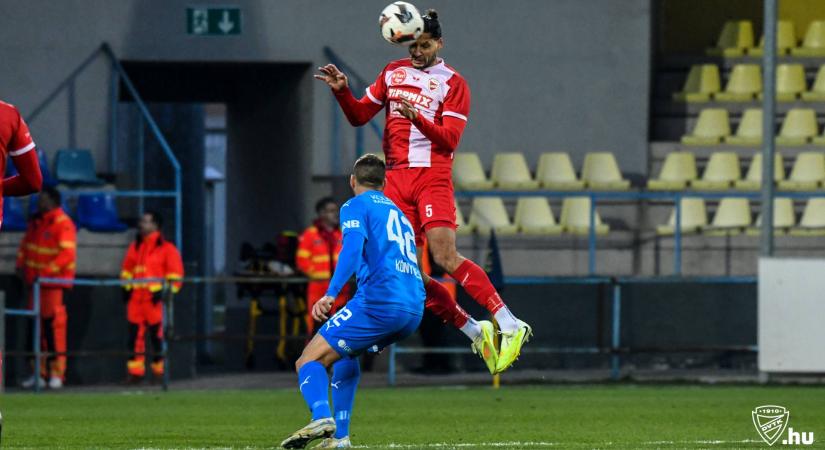 Örömteli hírt osztott meg az NB I-es klub a magyar válogatott védőről