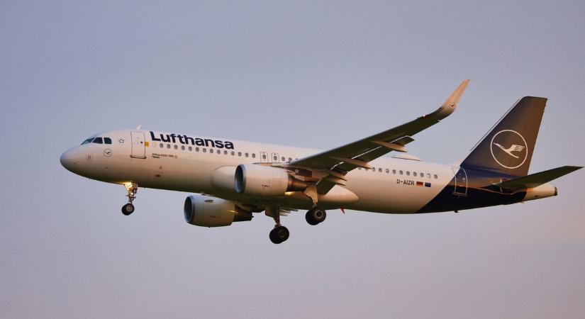 Mi történt a fejünk felett? Órákig körözött egy repülőgép Somogy légterében