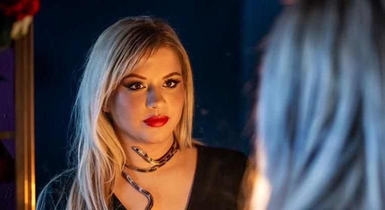 Hátborzongató: a túlvilág üzenhetett Kozsó lányának új könyvében – Megszólalt a Blikknek Kiss Kató halottlátó