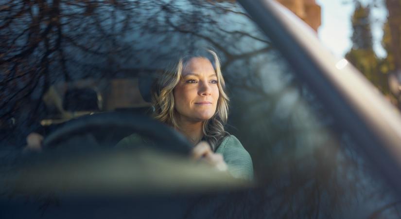 Egyre több fekete tábla jelenik meg az utak mellett: te tudod, mit jelent?