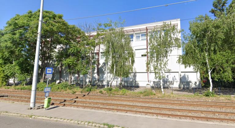 Felajánlotta segítségét az Autisták Országos Szövetsége, miután több oktató is távozik az ELTE-ről