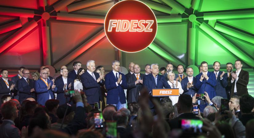 Jogászok: ha a NER csomagol, most kell az ajtóba kell állni