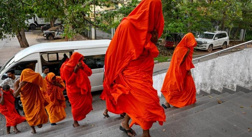 Buddhista szerzetesek próbáltak 110 kiló kannabiszt Srí Lankára csempészni