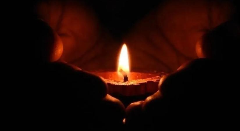 Tragikus motorbalesetben halt meg a köztiszteletben álló képviselő