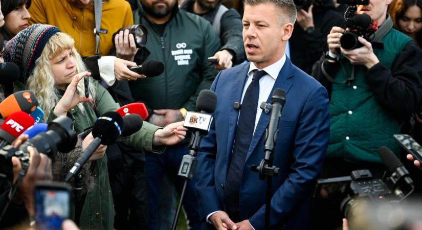 Magyar Péter: október 22-én nyilvánosságra hozzuk az ügynökaktákat