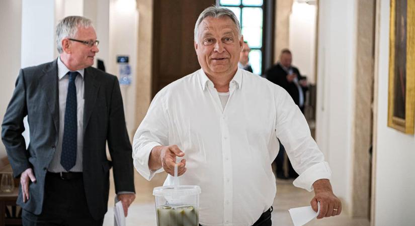 Botrány: rabruha helyett 38 millió forintos végkielégítést kap Orbán Viktor