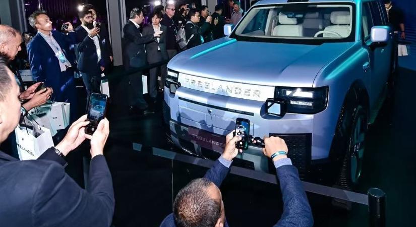 Legális plágium ez a plug-in hibrid SUV