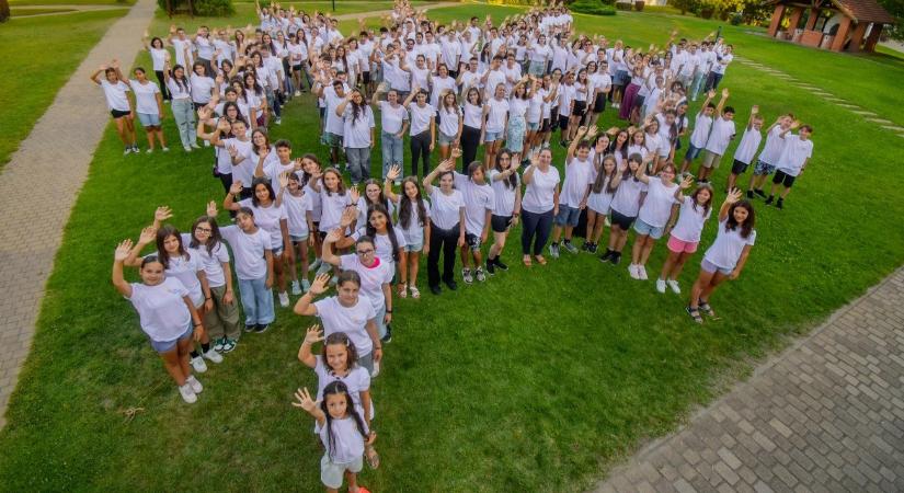 Kibővíti tehetséggondozó programját a Csányi Alapítvány