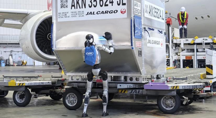 Sokkoló videó Japánból, így veszik el az emberek munkáját a robotok egy reptéren